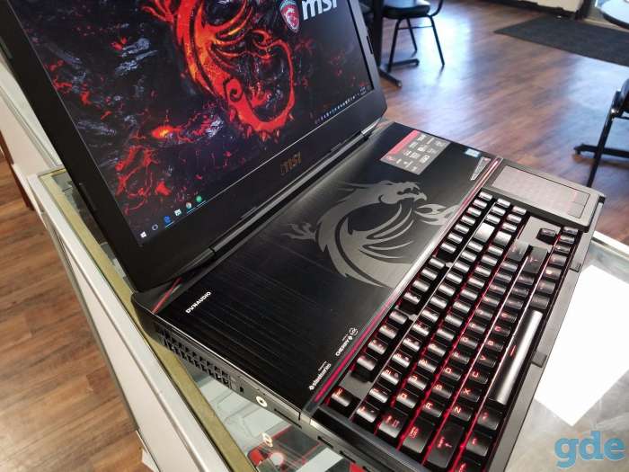MSI GT83VR 6RE Titan SLI GT83VR6RE-055US Ноутбук, фотография 6