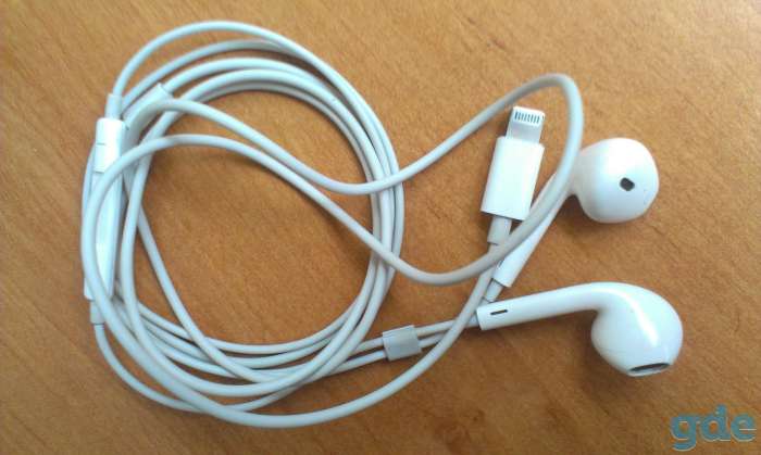 Наушники APPLE EarPods with Lightning Connector, фотография 1