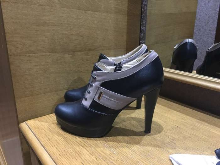 Ботинки женские, фотография 2