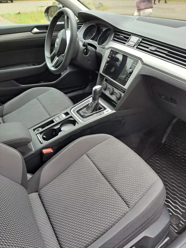 Aвто Volkswagen Passat, фотография 4