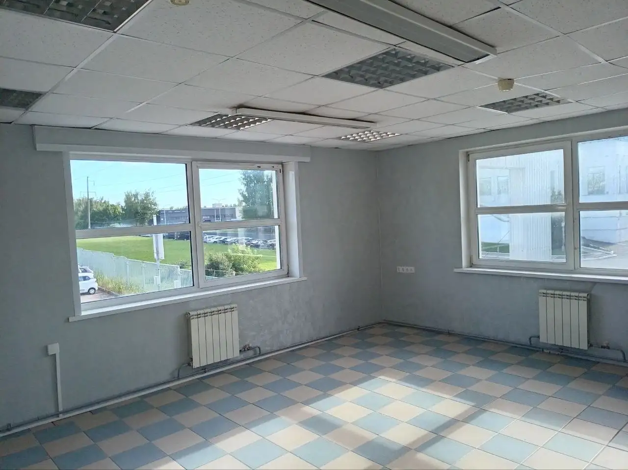 Помещение в удобном месте по ул. Притыцкого 60д, фотография 1