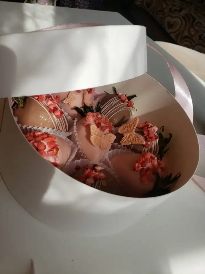 Подарки,  шоколад,  клубника в шоколаде, фотография 2