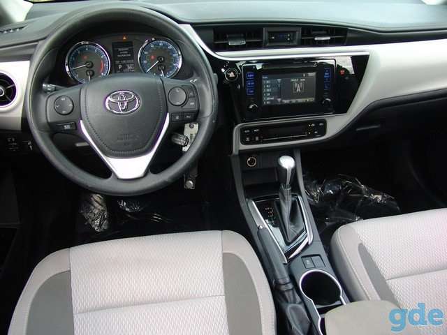 Toyota corolla 2017, фотография 1