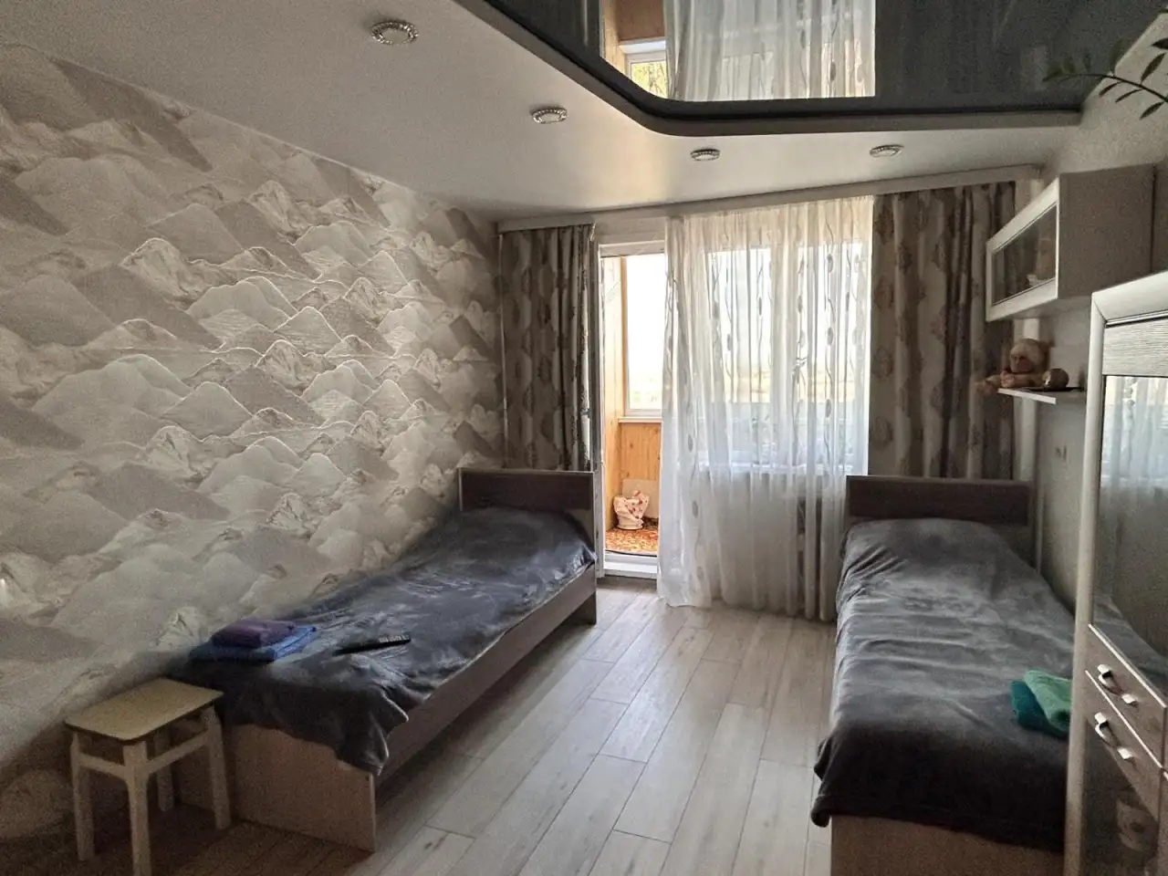 2 ух комнатная квартира по суточно, Социалистическая, 172, фотография 5