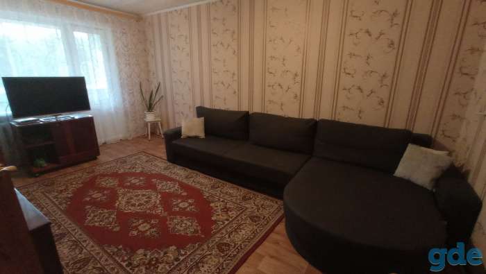 Продаётся 4-х комнатная квартира в г. п. Октябрьский, фотография 3