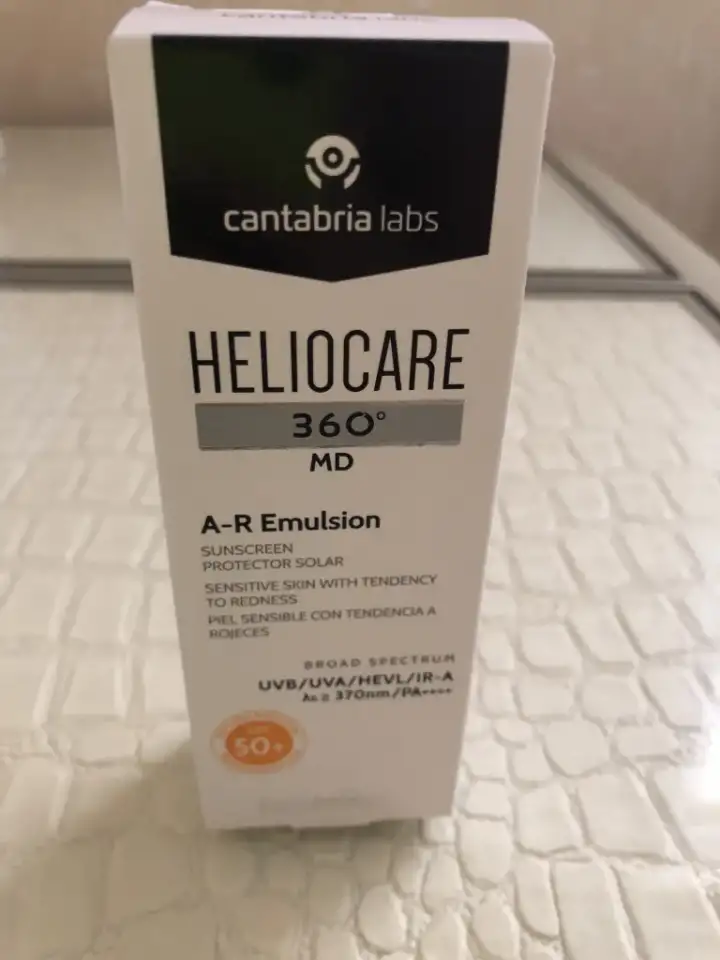 СОЛНЦЕЗАЩИТНАЯ ЭМУЛЬСИЯ HELIOCARE, фотография 1