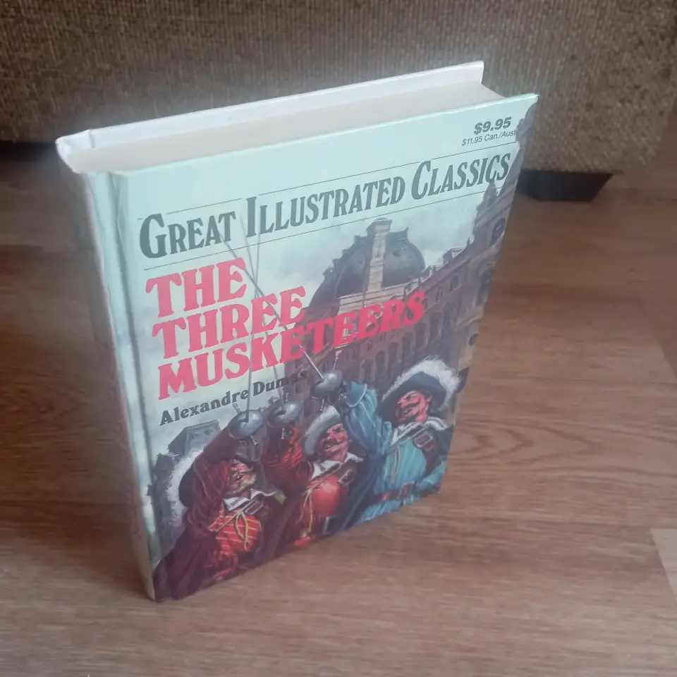 Книга Три Мушкетера (на английском, Нью-Йорк), фотография 2
