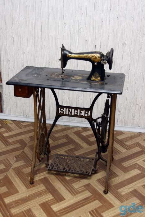 Продается старинная швейная машинка SINGER., фотография 2