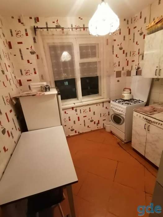 Сдам комнату на длительный срок проживают один малодой парень, фотография 1