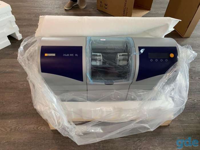 Sirona InLab CEREC MC XL 4-Axis Dental Milling Machine, фотография 2