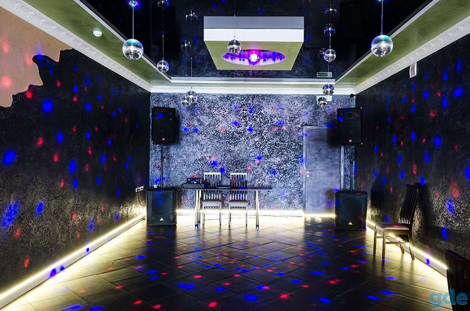 В аренду Кафе-Ресторан с двумя банкетными залами 100кв.м., 180кв.м., Кухня -70кв.м  молодёжный спорт Бар-100кв.м.,, фотография 6