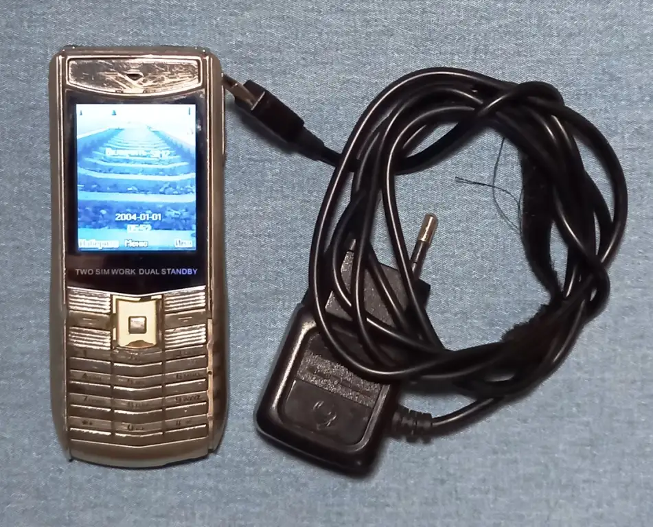 Рабочий кнопочный телефон Vertu, фотография 1