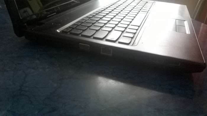 Ноутбук Lenovo G575, фотография 6