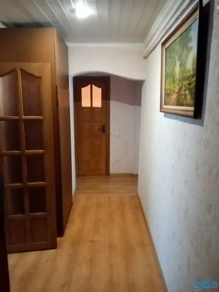 Двухкомнатная (Трёхкомнатная)  квартира в центре г. Хойники, фотография 2