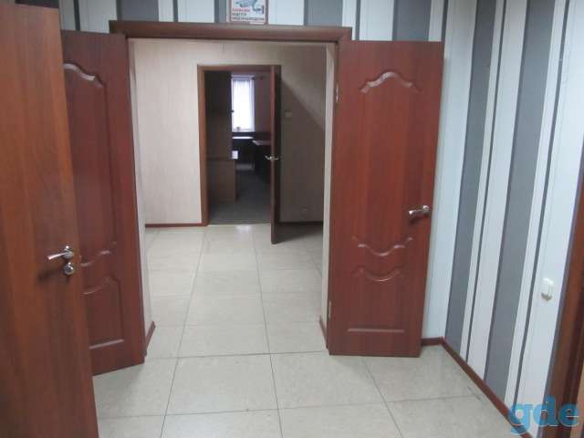 Продается 3-х этажный коттедж в тихом месте частного сектора в Минске, рядом с Центром города. Собственник!, фотография 2