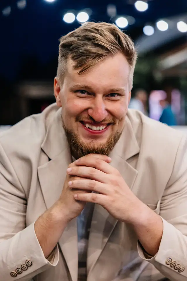 Ведущий Иван Барановский, фотография 1
