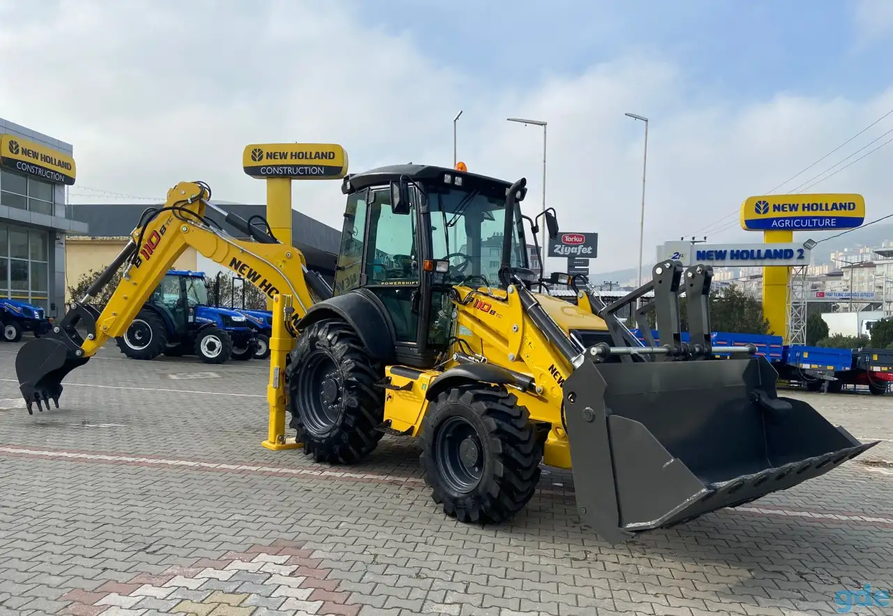 Экскаватор-погрузчик New Holland B110B TC , 2022, фотография 1