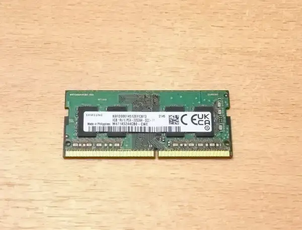 Оперативная память DDR4 4Gb SODIMM для ноутбука, фотография 1