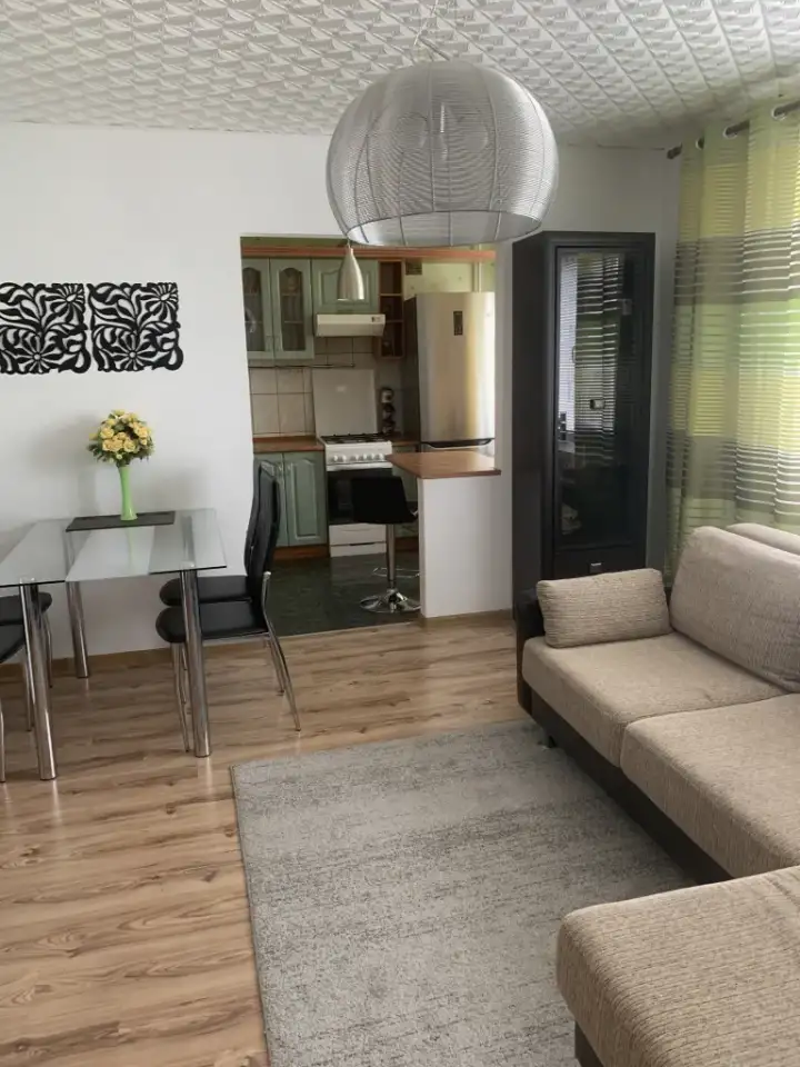 Продажа трехкомнатной квартиры, улица Дзержинского, фотография 1