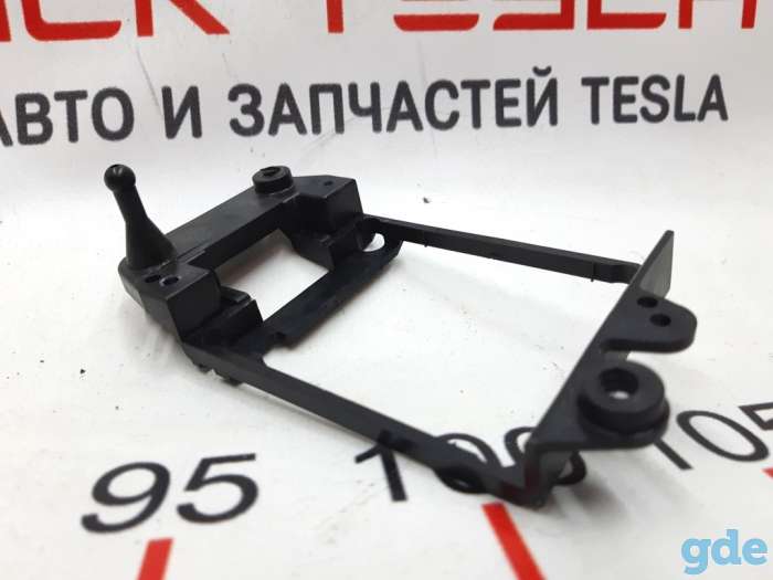 Зап. части для авто Tesla. Крышка прижимная радара автопилота AP 2.5 верхняя Tesla model S RESTB, фотография 2