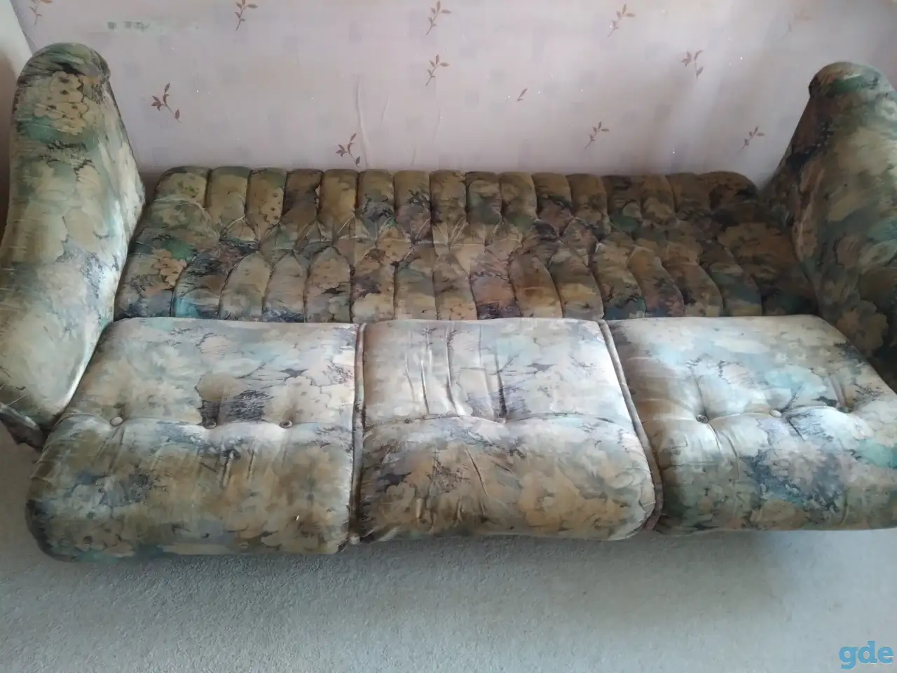 Продам диван раскладной,цена 200 руб, фотография 2