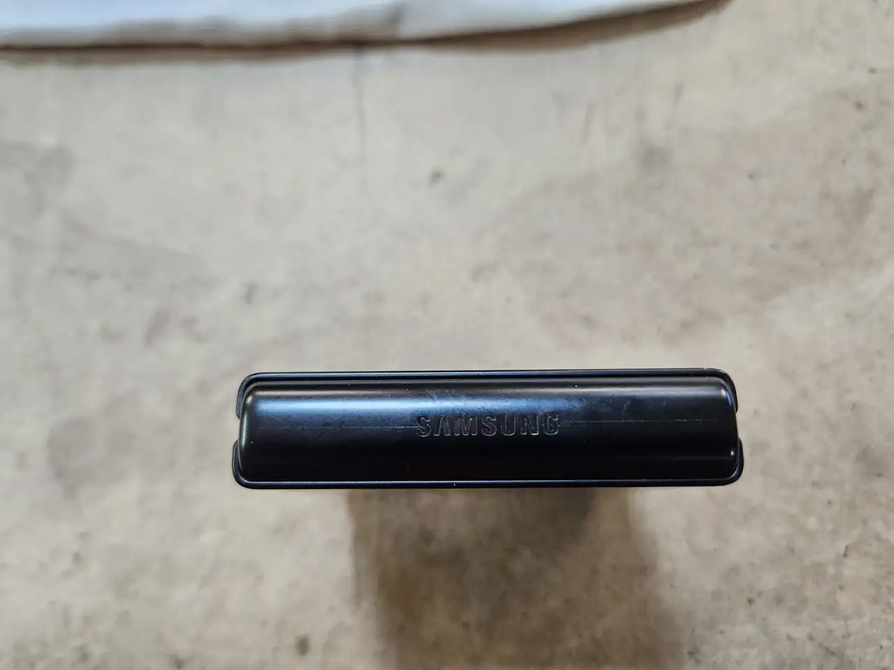 Galaxy Z flip 3 8256, фотография 4