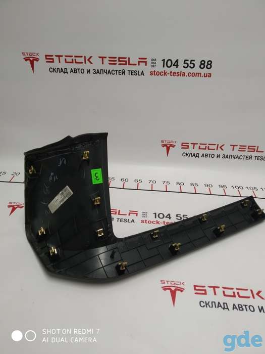 Зап. части для авто Tesla. Накладка центральной панели нижняя правая Nappa Grain Mammoth Pur (черная) Tesla model X S RE, фотография 2