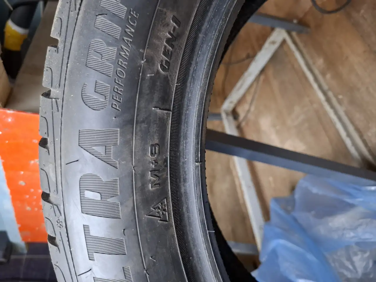 Шины зимние 225/55R19 99v GoodYear ULTRA GRIPE Performance SUV Gen-1 для внедорожника, 4шт., фотография 8
