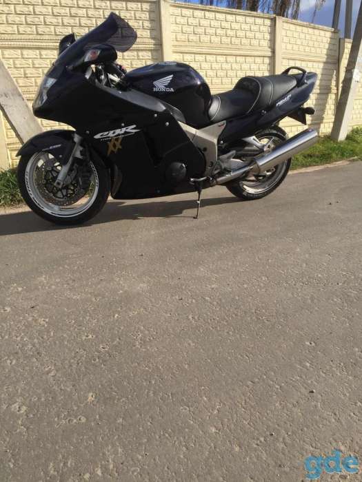Срочно honda cbr 1100 xx в отличном, фотография 2