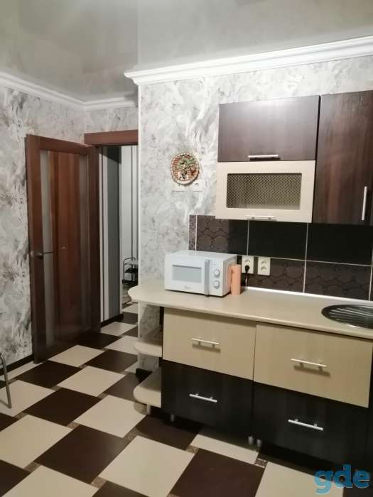 Уютная квартира на сутки, Б. Юности 42, фотография 6