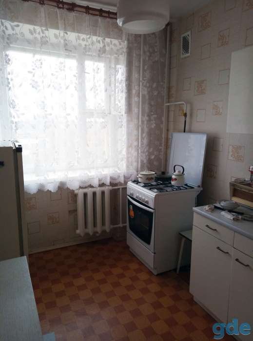 Продается 1-комнатная квартира на 5 этаже 9-ти этажного кирпичного дома, фотография 2