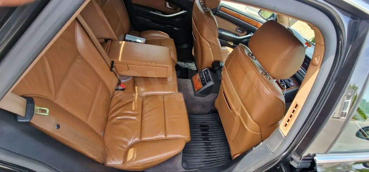 Audi A8 D3, фотография 5