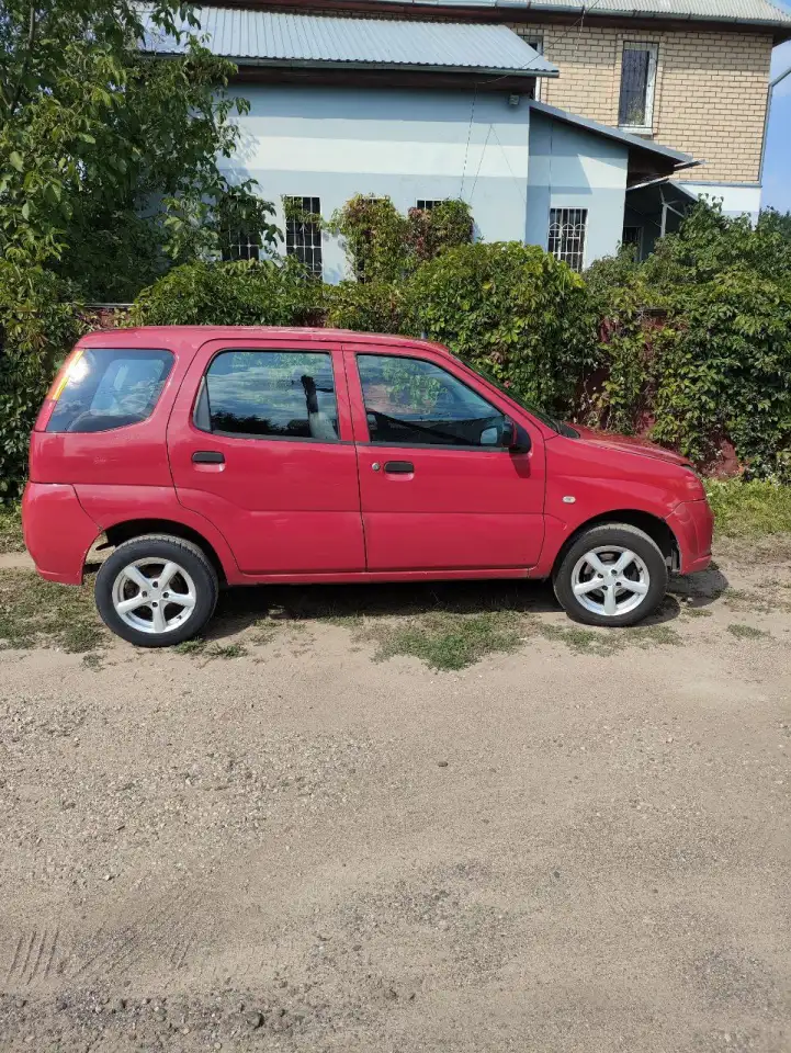 Автомобиль SUZUKI IGNES 2004 года., фотография 5