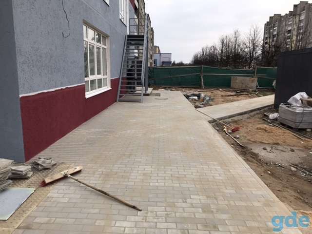 Укладка Тротуарной Плитки-Монтаж Заборов любой сложности, фотография 1