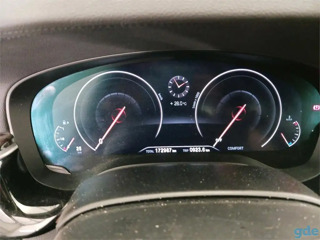 BMW 5 Series 530i Executive - Бензин. Автомат., фотография 8