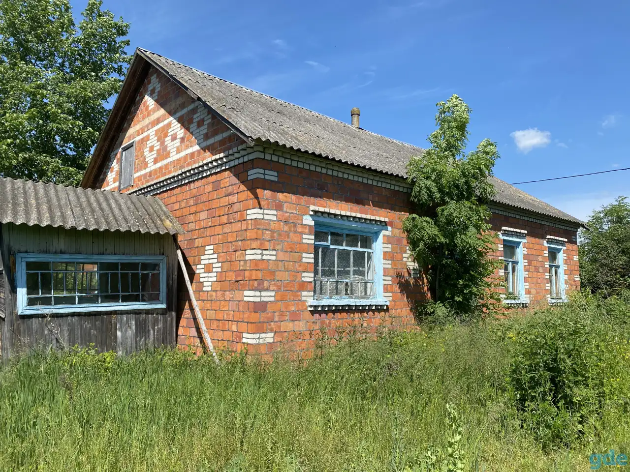Кирпичный дом в д.Березцы, фотография 1
