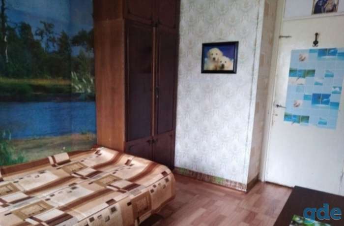 Комната в Первомайском районе, ст. Метро Парк Челюскинцев, ул. Кнорина, д. 8, кв. 47, фотография 1