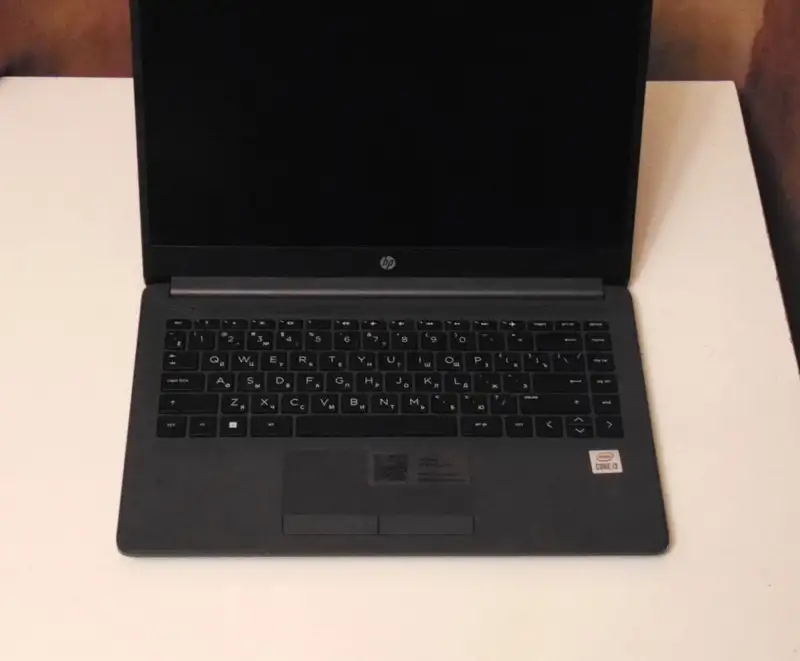 Ноутбук 14.0 HP 240 G8 27K62EA новый, фотография 2