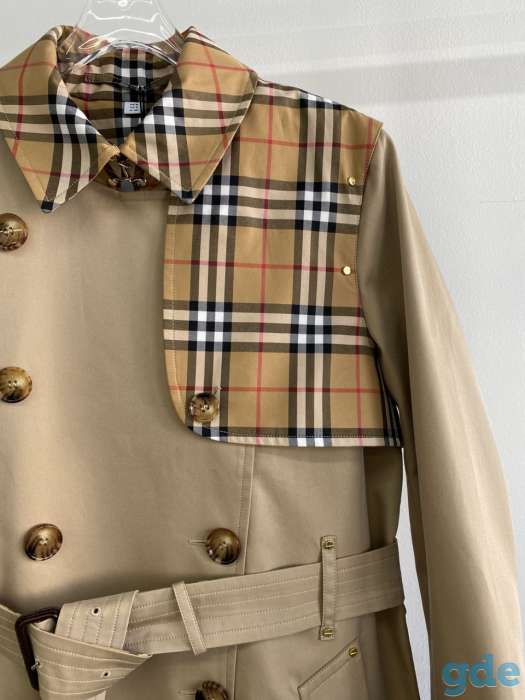 BURBERRY, фотография 3