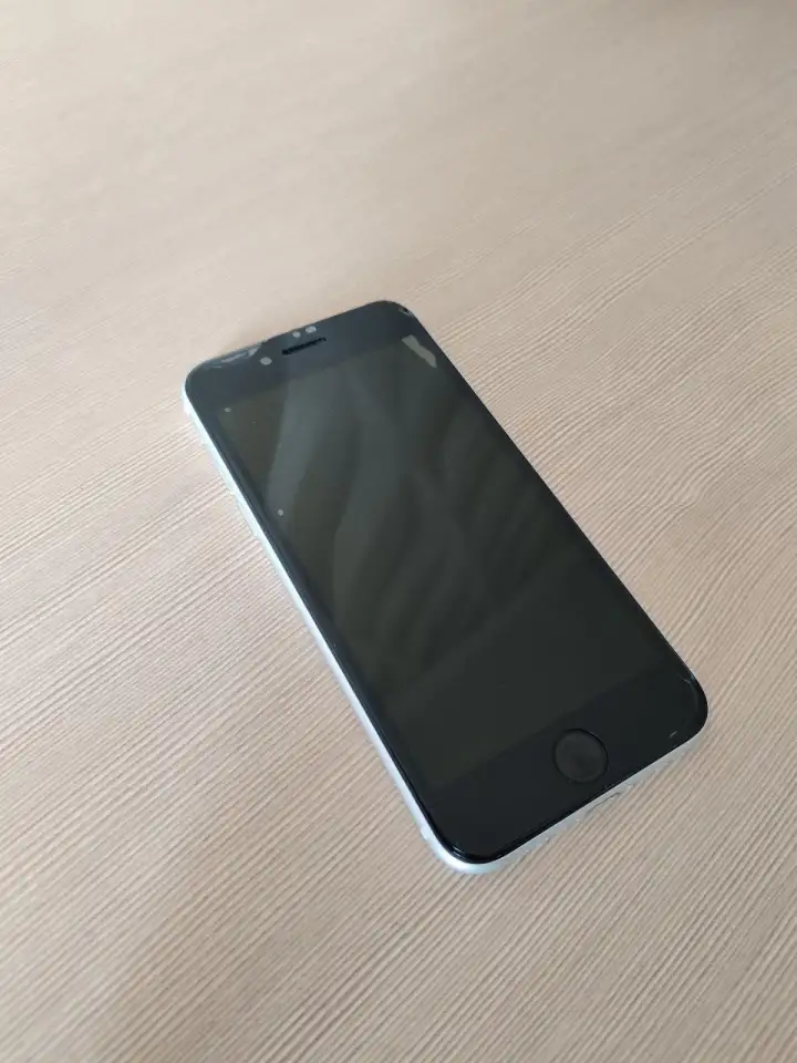 Найден iPhone SE 2020, фотография 2