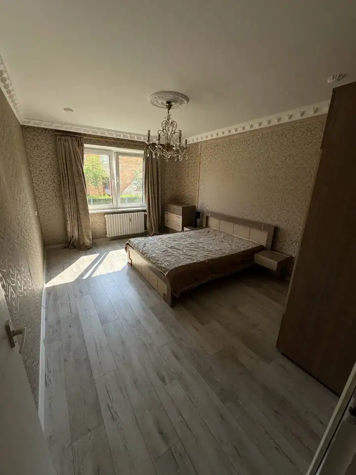 Сдам на длительный срок 2х ком кв в Ковалево, Суворова 90/6, фотография 2