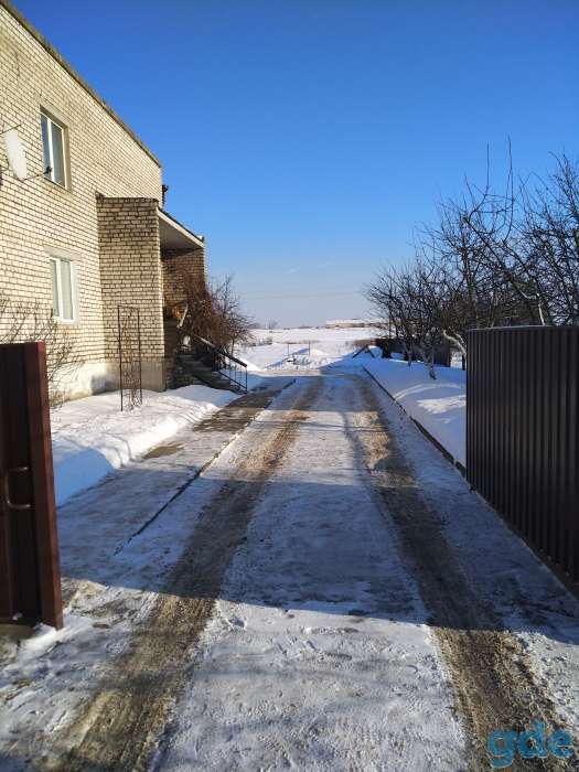 Продаётся просторная квартира с земельным участком и гаражом, фотография 4