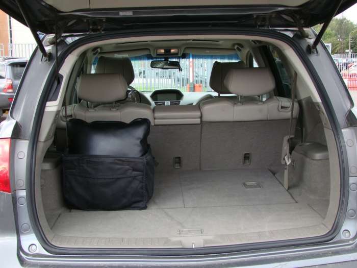 Кроссовер Acura MDX, фотография 3