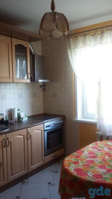 Продам трехкомнатную квартиру, б/р Шахтеров д.22 кв.33, фотография 2