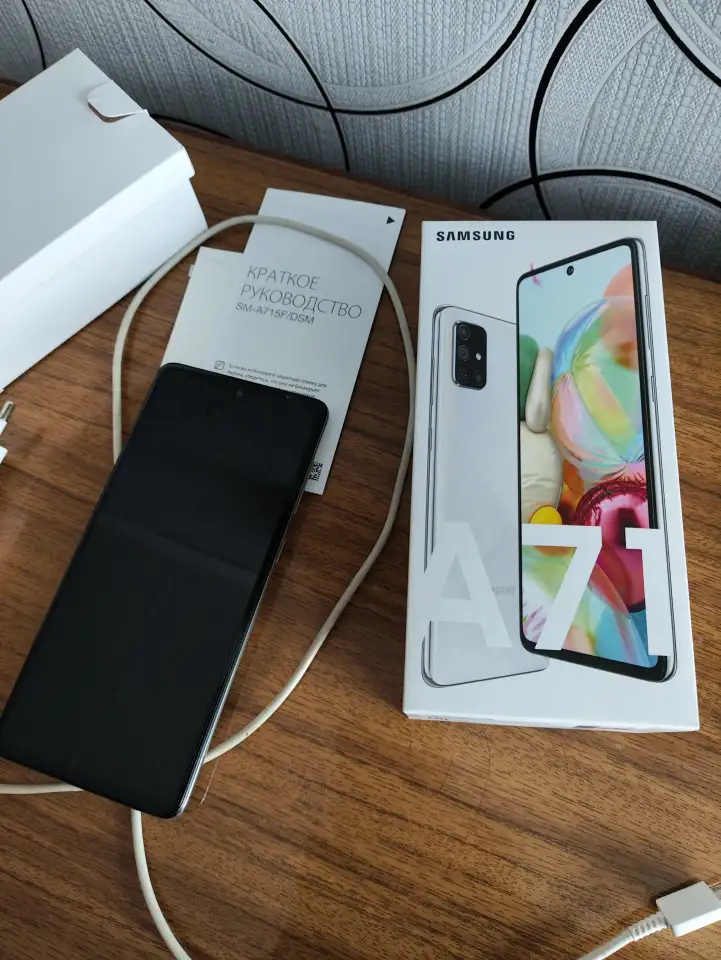 Продам телефон, фотография 1