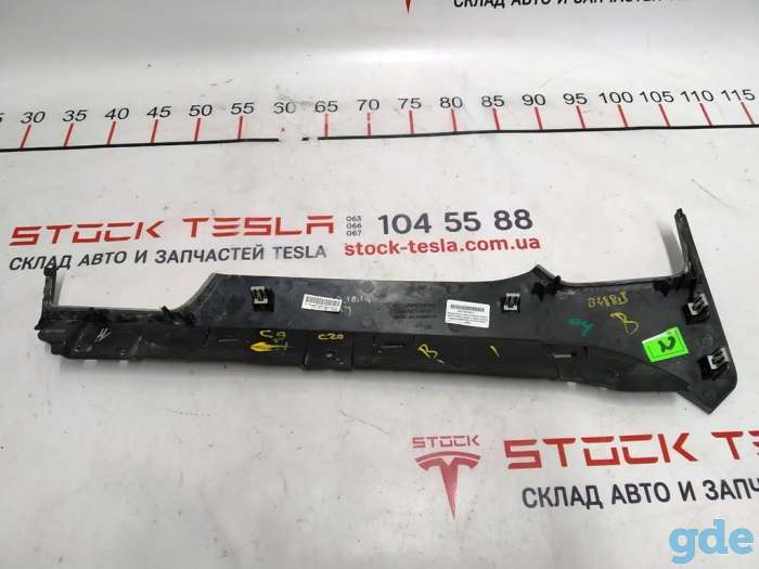 Зап. части для авто Tesla. Декоративная накладка центральной панели пассажирская OBECHE GLOSS HZ MATA Tesla model S, mod, фотография 3