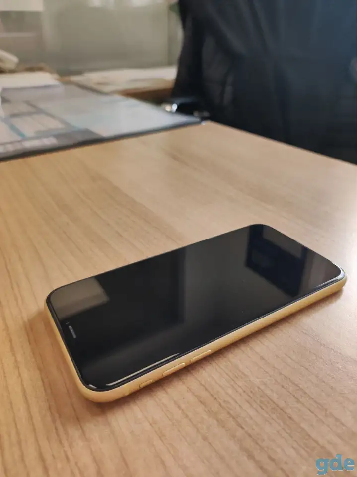 Продается Iphone XR на 128 GB желтого цвета, фотография 9