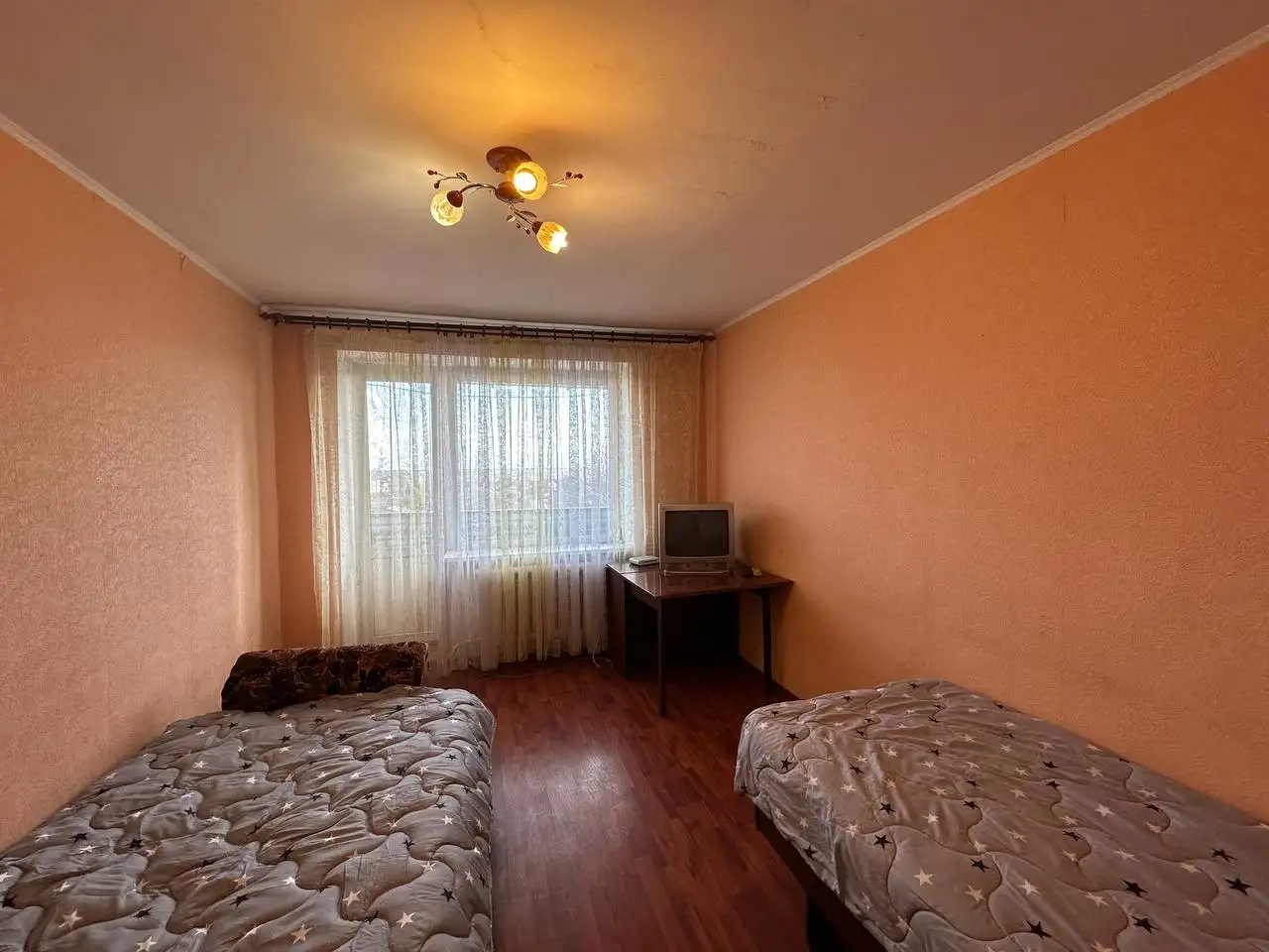 Квартира на сутки в Петрикове, Королева, 2, фотография 2