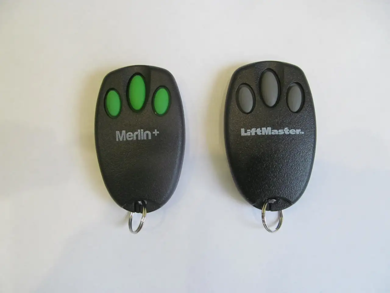 Пульт ДУ для автоматики ворот, шлагбаумов Liftmaster Merlin, фотография 1