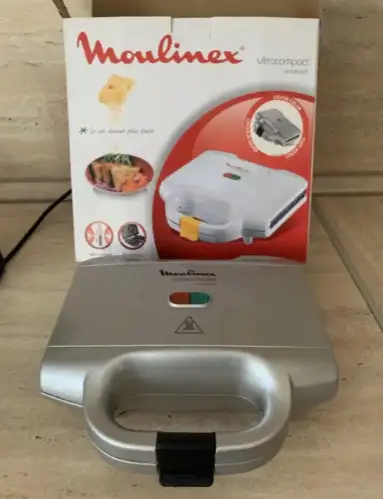 Бутербродница Moulinex Ultracompact 9000 s1 SM154135 электрический гриль сэндвичница, фотография 1